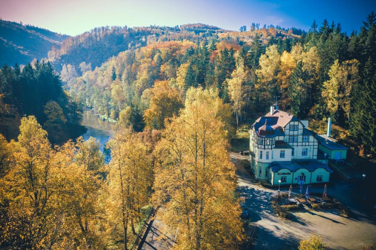 Hotel Hubertus Карловы Вары Экстерьер фото